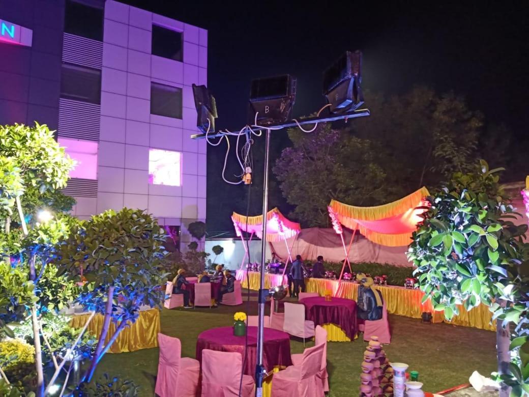 Hotel Sourav Park Inn Agra 阿格拉 外观 照片